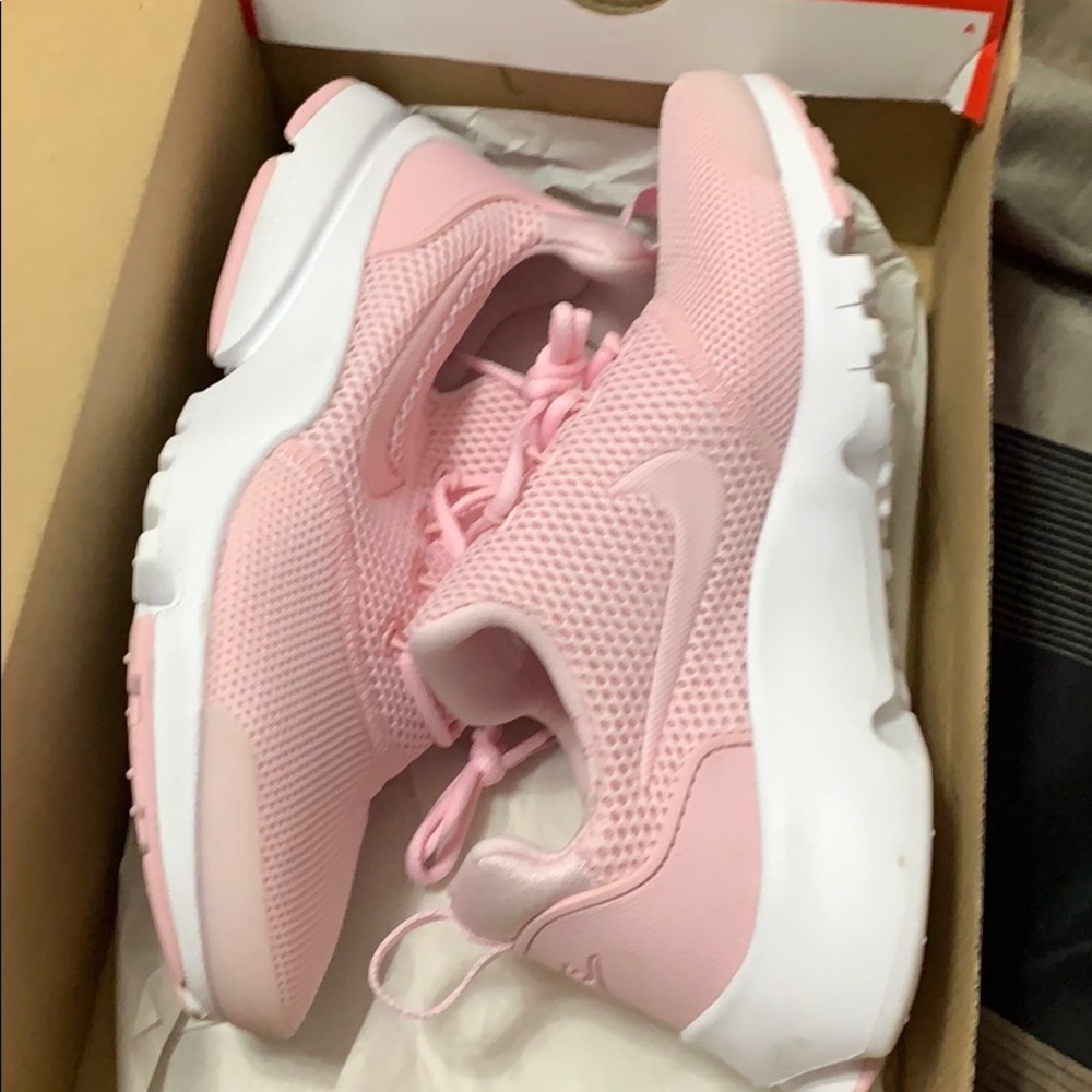 Powder pink presto fly’s.